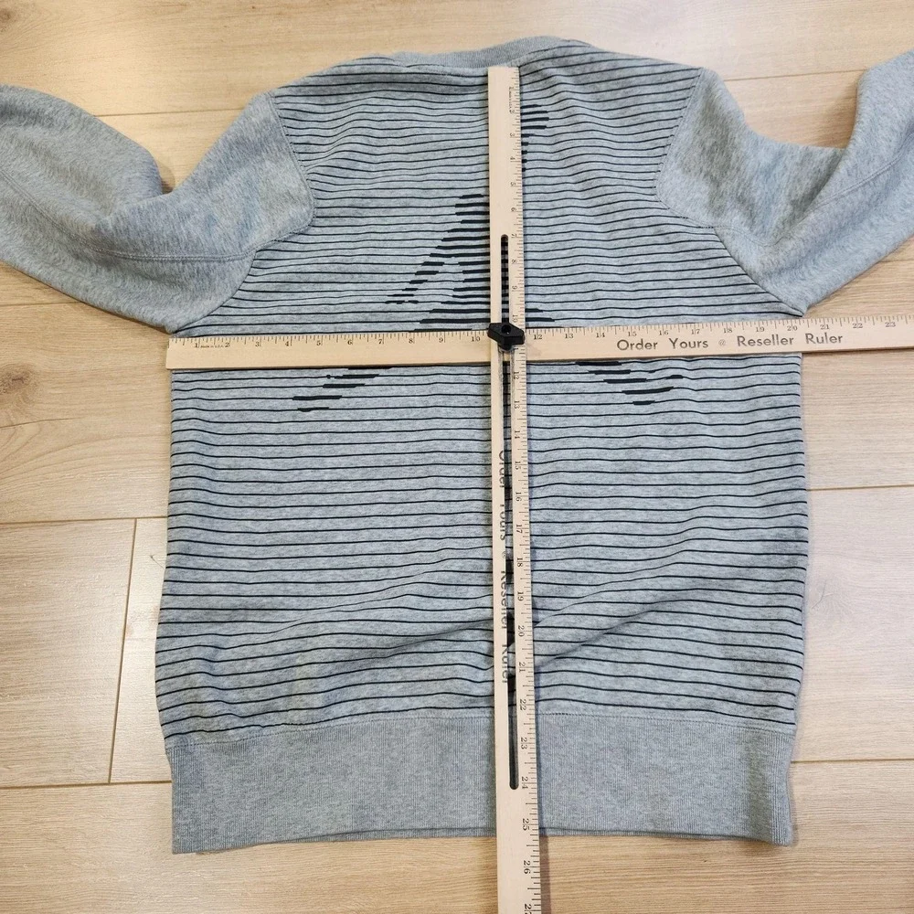 Jordan Sweatshirt Mens Medium Gray Striped Jumpman Back Crewneck Fleece Pullover